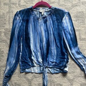 Cloth and Stine tie front top